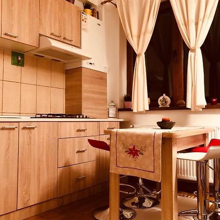 Fairytale Apartment Close To Bradu Ski Slope Poiana Brasov Bagian luar foto